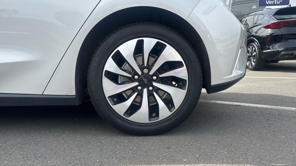Ford Focus 1.0 EcoBoost 100 Zetec 5dr Petrol Hatchback - Image 7
