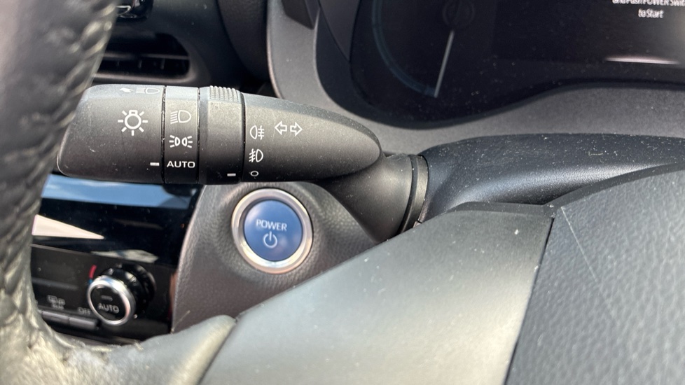 Toyota Yaris Cross 1.5 Hybrid Design 5dr CVT Hybrid Estate - Image 33