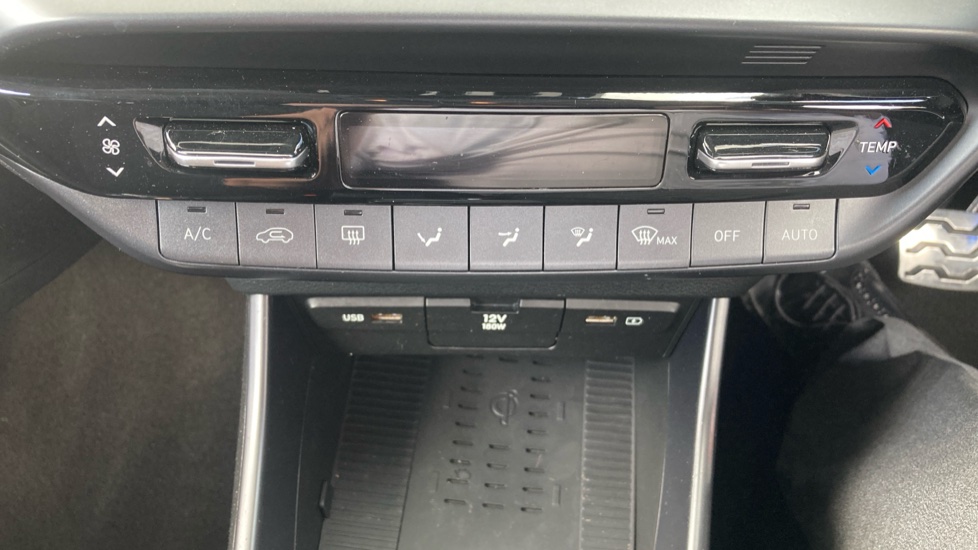 Hyundai BAYON 1.0 TGDi [120] 48V MHEV Premium 5dr DCT Petrol Hatchback - Image 21