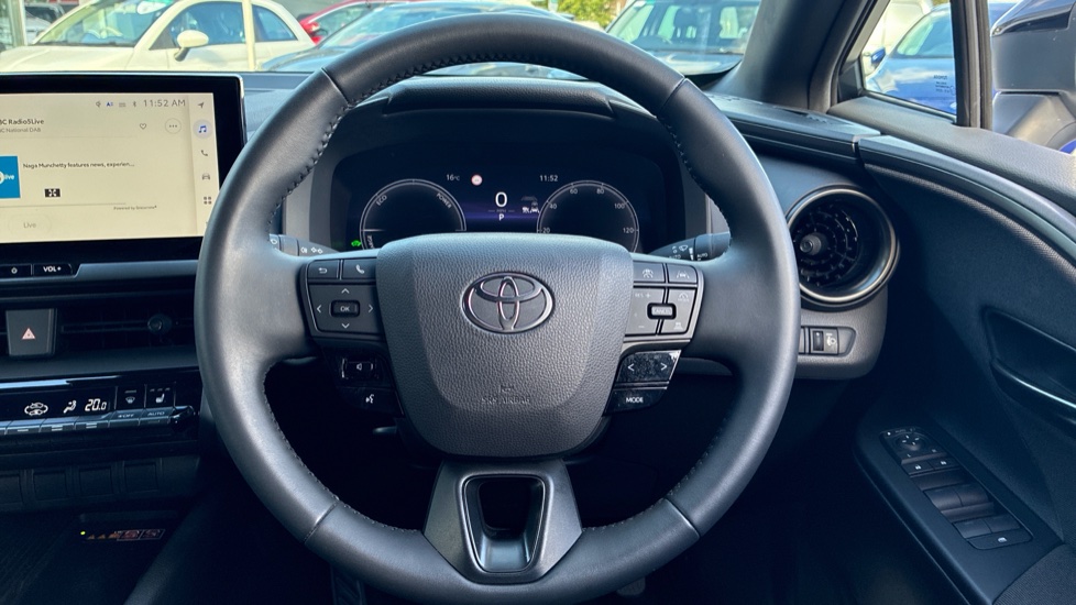 Toyota C-HR 1.8 Hybrid Design 5dr CVT Hybrid Hatchback - Image 16