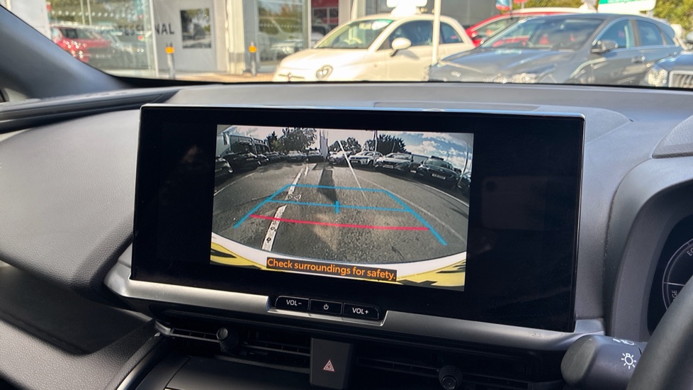 Toyota C-HR 1.8 Hybrid Design 5dr CVT Hybrid Hatchback - Image 26