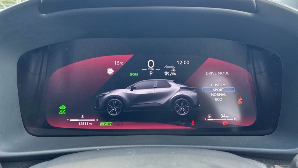 Toyota C-HR 1.8 Hybrid Design 5dr CVT Hybrid Hatchback - Image 31