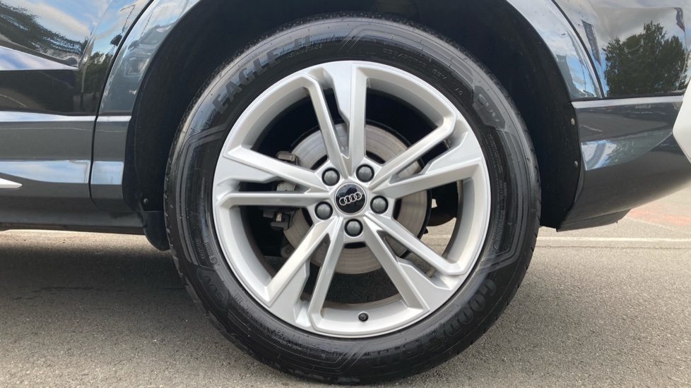 Audi Q3 40 TFSI Quattro S Line 5dr S Tronic Petrol Estate - Image 7