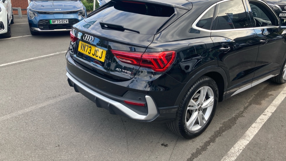Audi Q3 40 TFSI Quattro S Line 5dr S Tronic Petrol Estate - Image 27