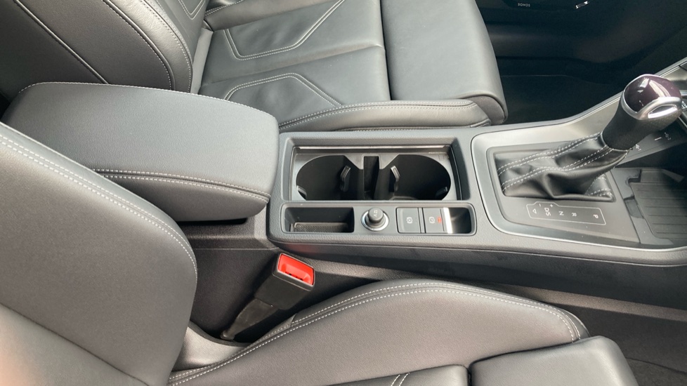 Audi Q3 40 TFSI Quattro S Line 5dr S Tronic Petrol Estate - Image 32