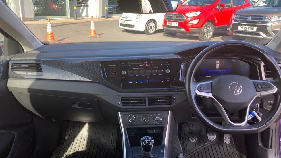 Volkswagen Polo 1.0 TSI Life 5dr Petrol Hatchback - Image 10