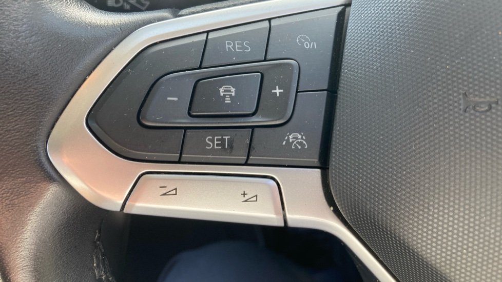 Volkswagen Polo 1.0 TSI Life 5dr Petrol Hatchback - Image 25