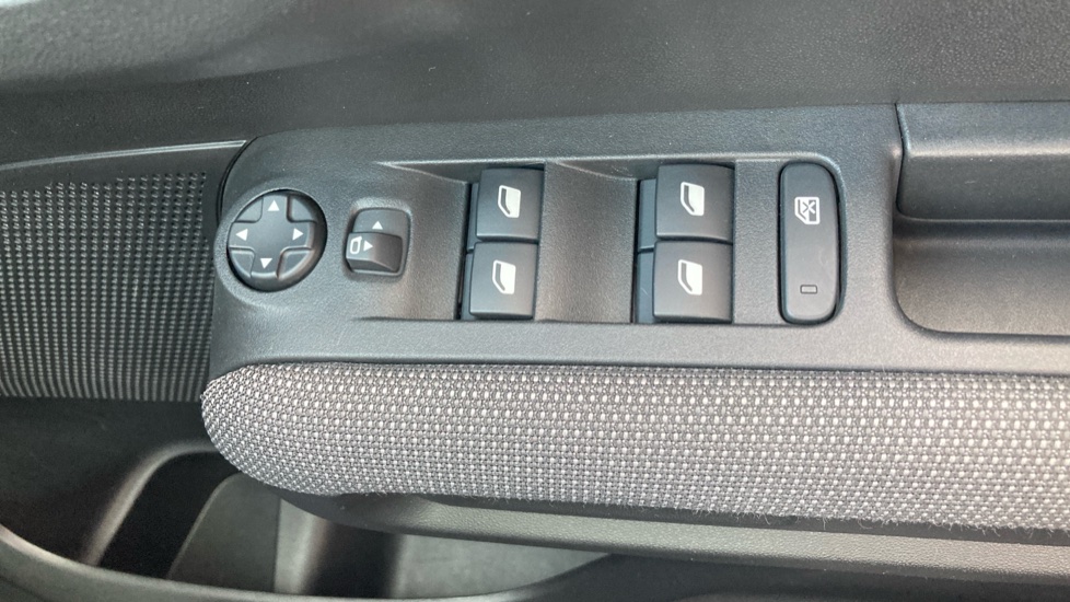 Citroen C3 Aircross 1.2 PureTech 110 You 5dr Petrol Hatchback - Image 30