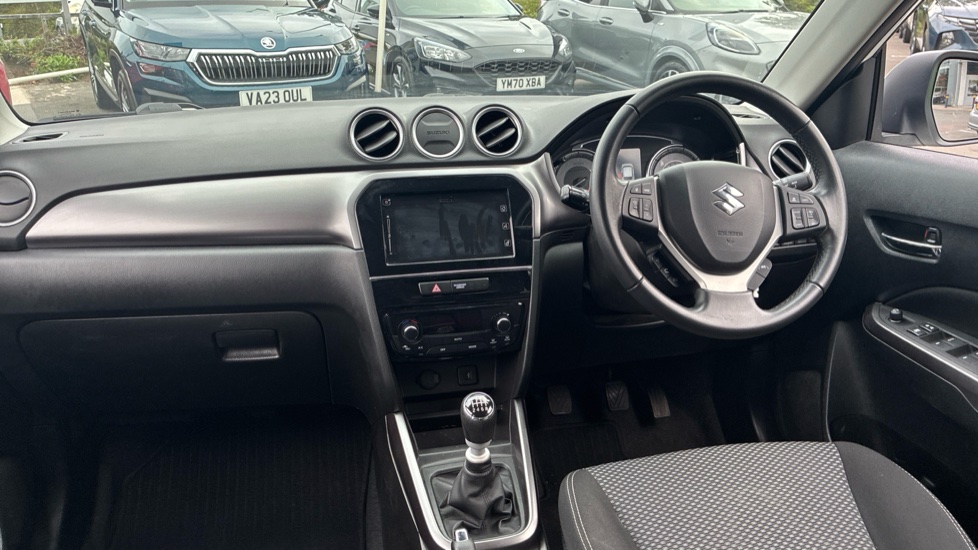 Suzuki Vitara 1.4 Boosterjet 48V Hybrid SZ-T 5dr Petrol Estate - Image 10