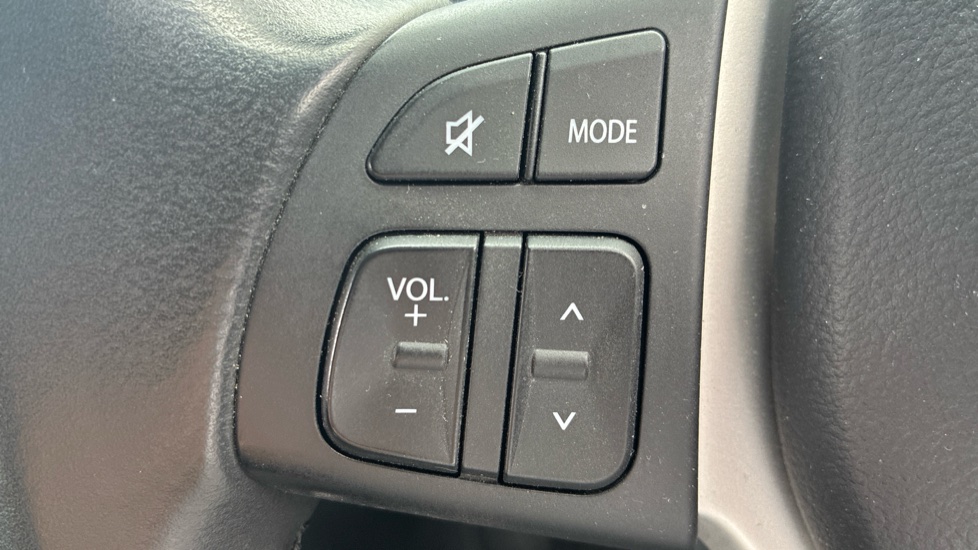 Suzuki Vitara 1.4 Boosterjet 48V Hybrid SZ-T 5dr Petrol Estate - Image 30