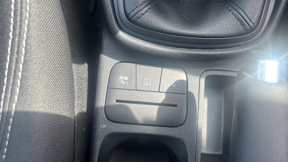 Ford Fiesta 1.1 Trend 5dr Petrol Hatchback - Image 25