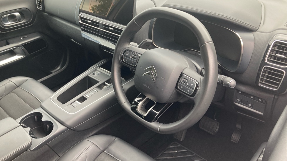 Citroen C5 Aircross 1.6 Plug-in Hybrid Max 5dr e-EAT8 Hatchback - Image 11