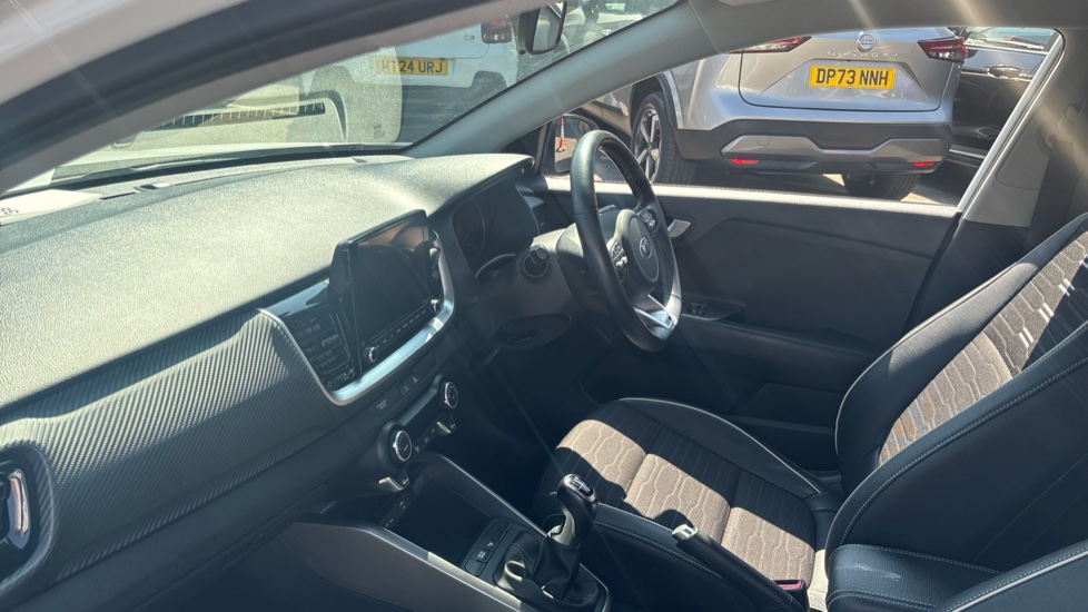 Kia Stonic 1.0T GDi 48V GT-Line 5dr Petrol Estate - Image 9