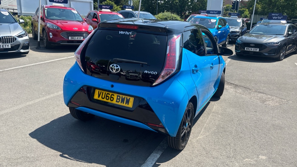 Toyota Aygo 1.0 VVT-i X-Cite 2 5dr Petrol Hatchback - Image 8