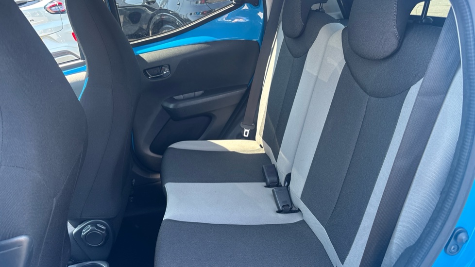 Toyota Aygo 1.0 VVT-i X-Cite 2 5dr Petrol Hatchback - Image 16