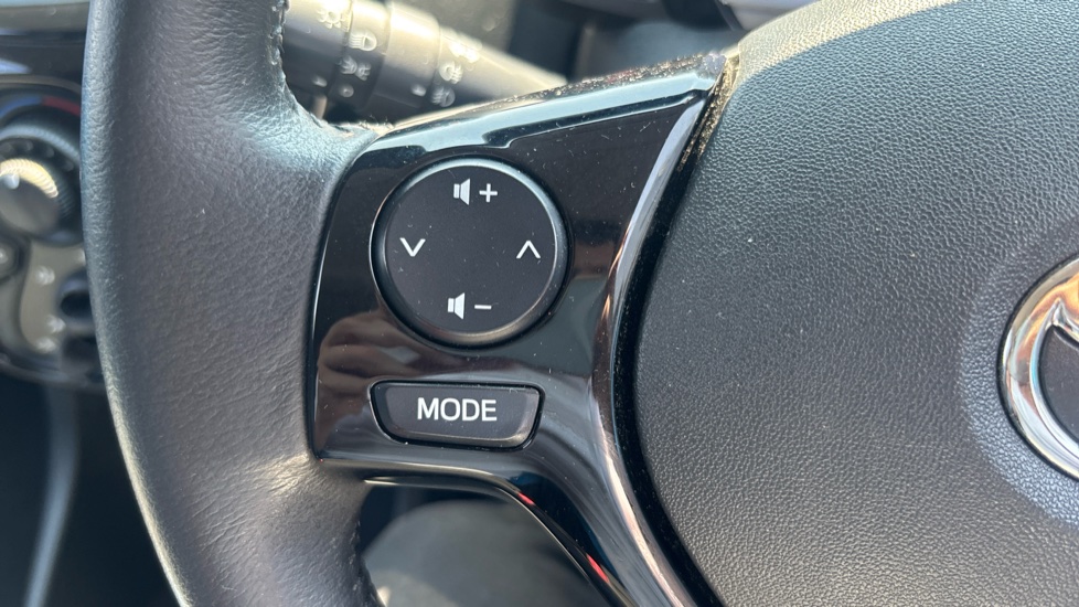 Toyota Aygo 1.0 VVT-i X-Cite 2 5dr Petrol Hatchback - Image 21