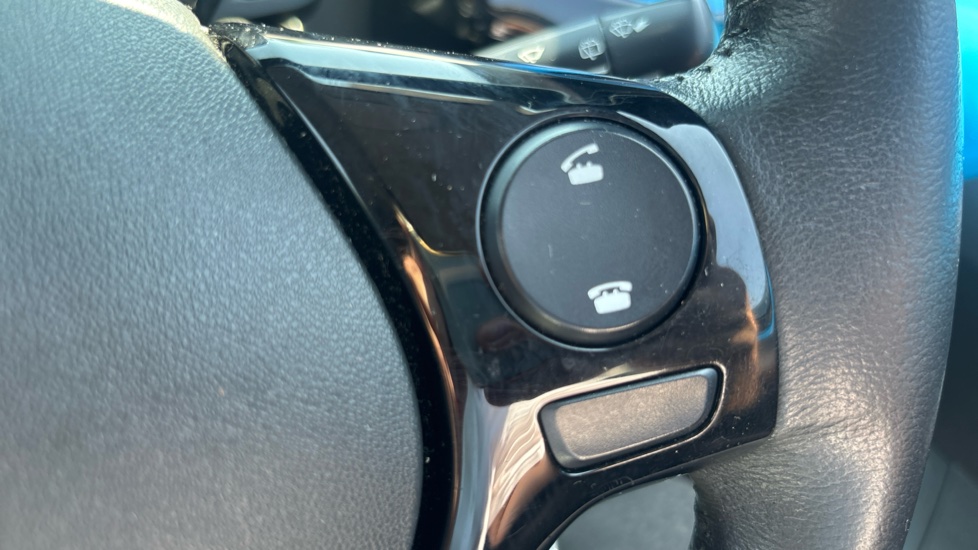 Toyota Aygo 1.0 VVT-i X-Cite 2 5dr Petrol Hatchback - Image 22