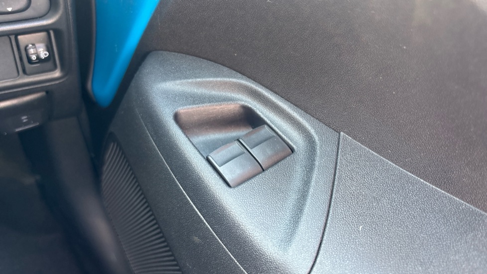 Toyota Aygo 1.0 VVT-i X-Cite 2 5dr Petrol Hatchback - Image 24