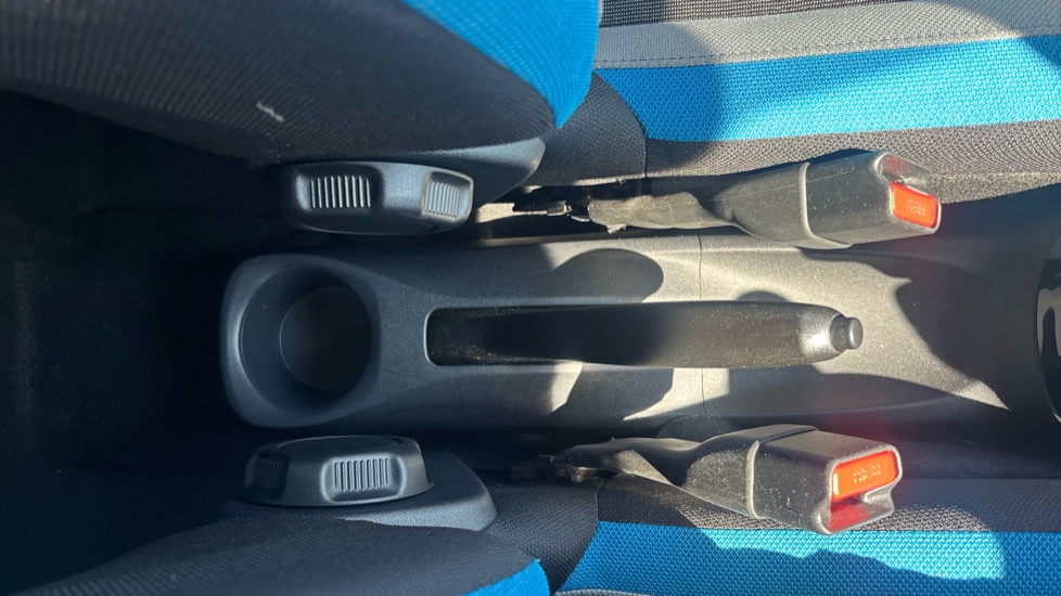 Toyota Aygo 1.0 VVT-i X-Cite 2 5dr Petrol Hatchback - Image 30