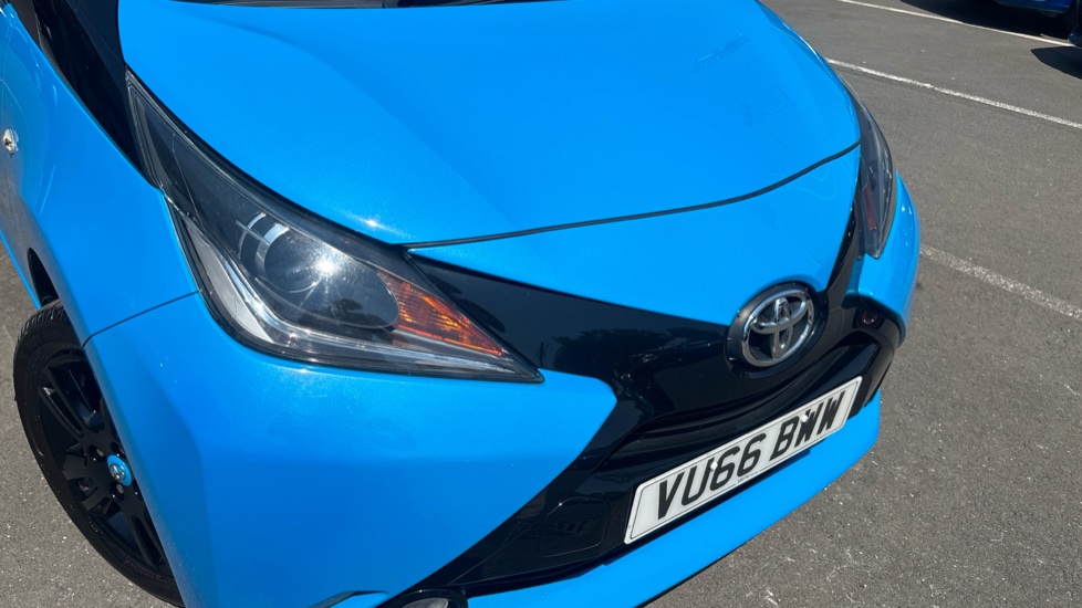 Toyota Aygo 1.0 VVT-i X-Cite 2 5dr Petrol Hatchback - Image 33