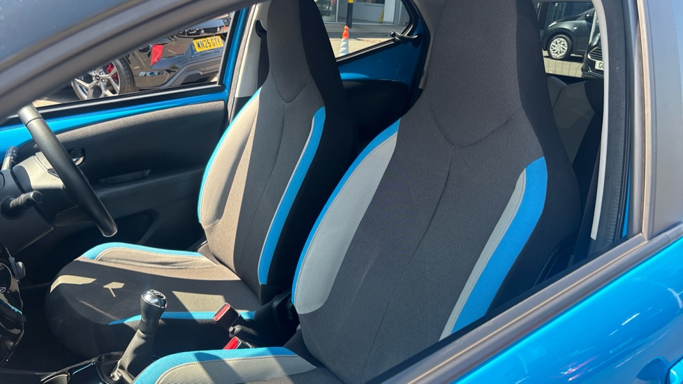 Toyota Aygo 1.0 VVT-i X-Cite 2 5dr Petrol Hatchback - Image 35