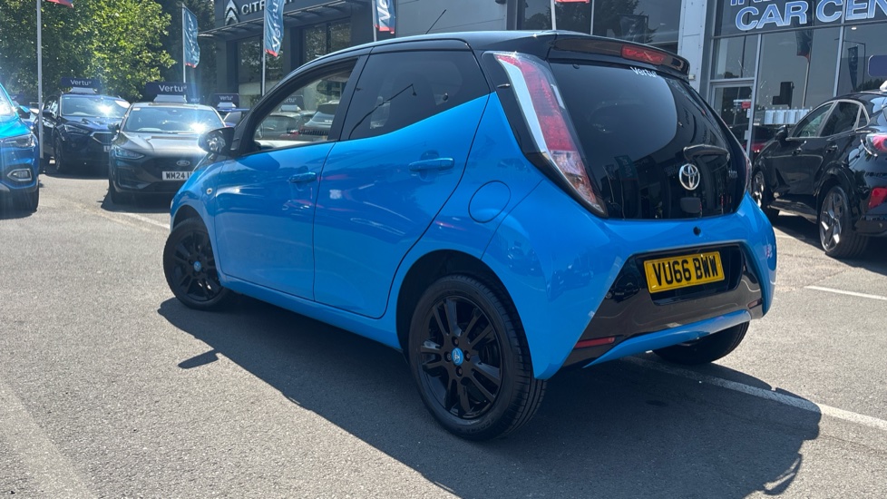 Toyota Aygo 1.0 VVT-i X-Cite 2 5dr Petrol Hatchback - Image 36