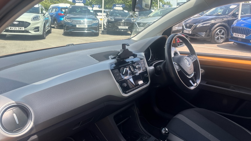 Volkswagen Up 1.0 90PS High Up 5dr [Start Stop] Petrol Hatchback - Image 9