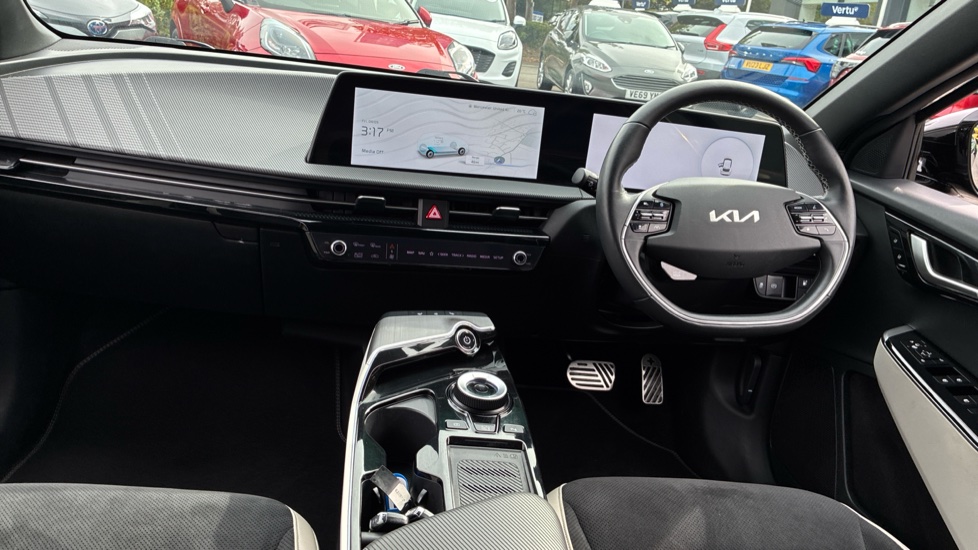 Kia EV6 236kW GT Line 77.4kWh 5dr AWD Auto Electric Estate - Image 10