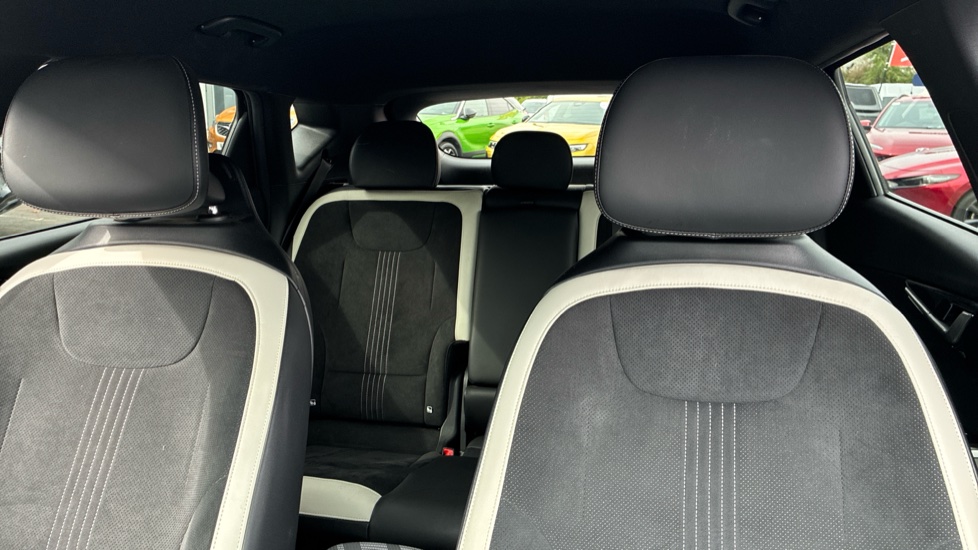 Kia EV6 236kW GT Line 77.4kWh 5dr AWD Auto Electric Estate - Image 15