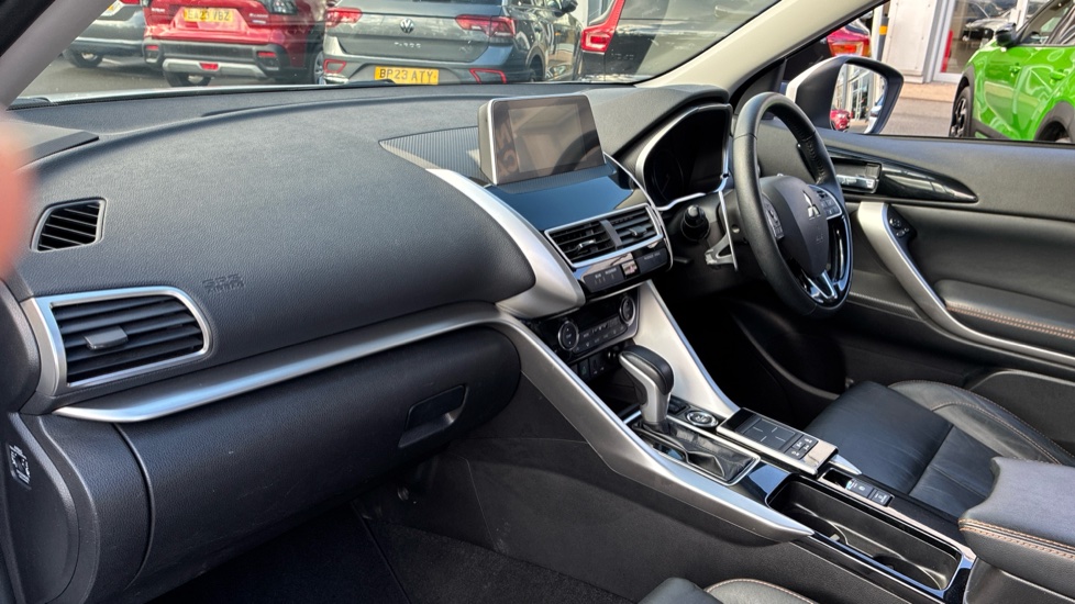 Mitsubishi Eclipse Cross 1.5 4 5dr CVT 4WD Petrol Hatchback - Image 9