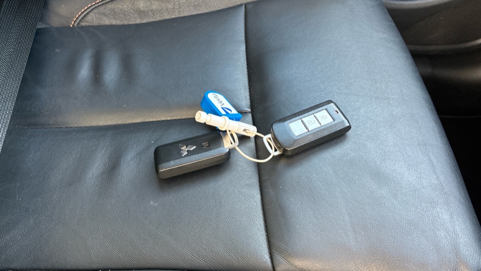 Mitsubishi Eclipse Cross 1.5 4 5dr CVT 4WD Petrol Hatchback - Image 19