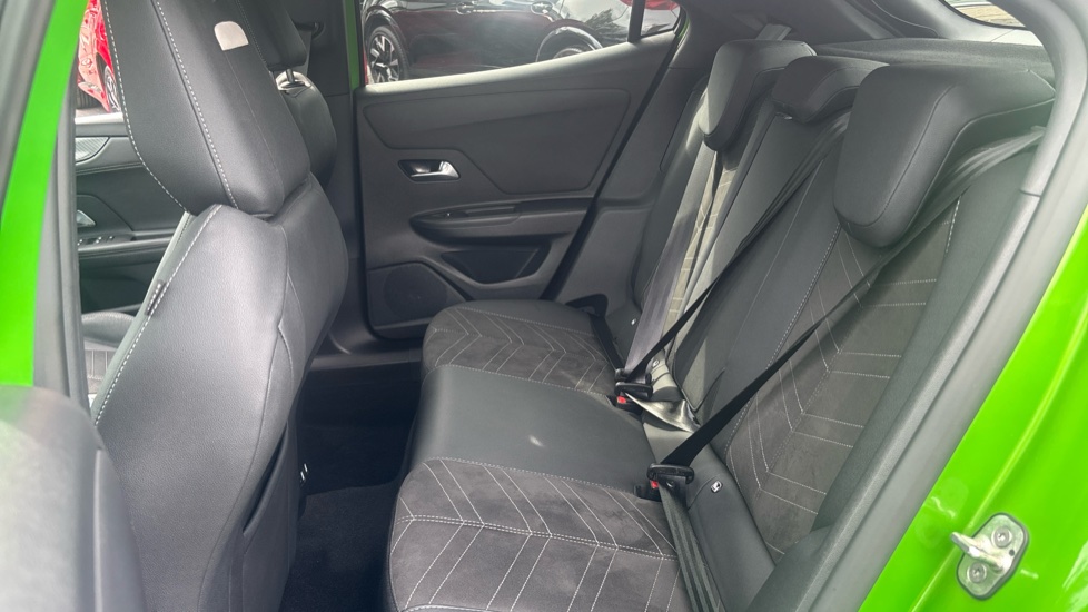 Vauxhall Mokka 100kW Ultimate 50kWh 5dr Auto Electric Hatchback - Image 16