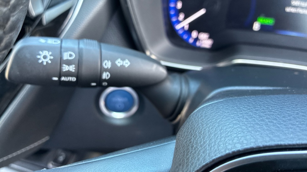 Toyota Corolla 1.8 VVT-i Hybrid Icon 5dr CVT Hybrid Hatchback - Image 28