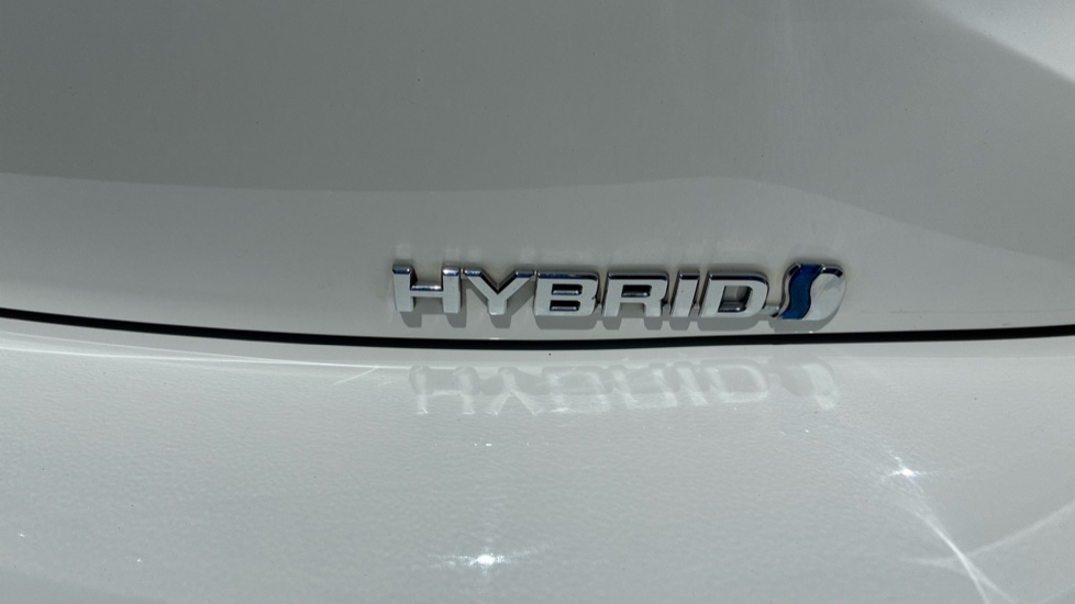 Toyota Corolla 1.8 VVT-i Hybrid Icon 5dr CVT Hybrid Hatchback - Image 37