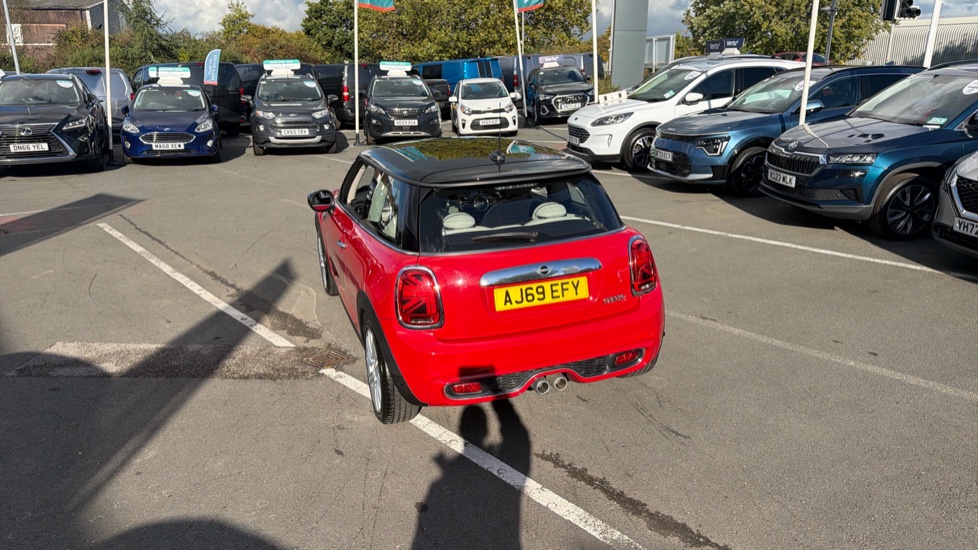 MINI Hatchback 2.0 Cooper S Exclusive II 3dr Petrol Hatchback - Image 23