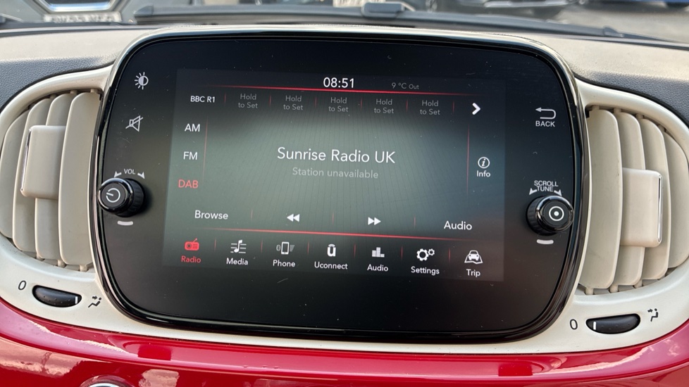 Fiat 500 1.0 Mild Hybrid 3dr Petrol Hatchback - Image 12