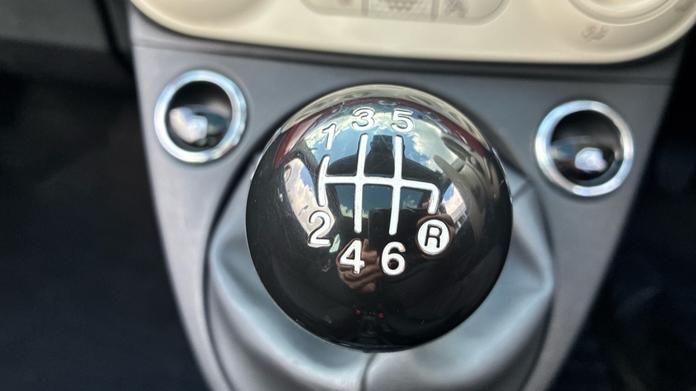 Fiat 500 1.0 Mild Hybrid 3dr Petrol Hatchback - Image 30