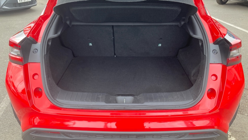 Nissan Juke 1.6 Hybrid N-Connecta 5dr Auto Hybrid Hatchback - Image 4