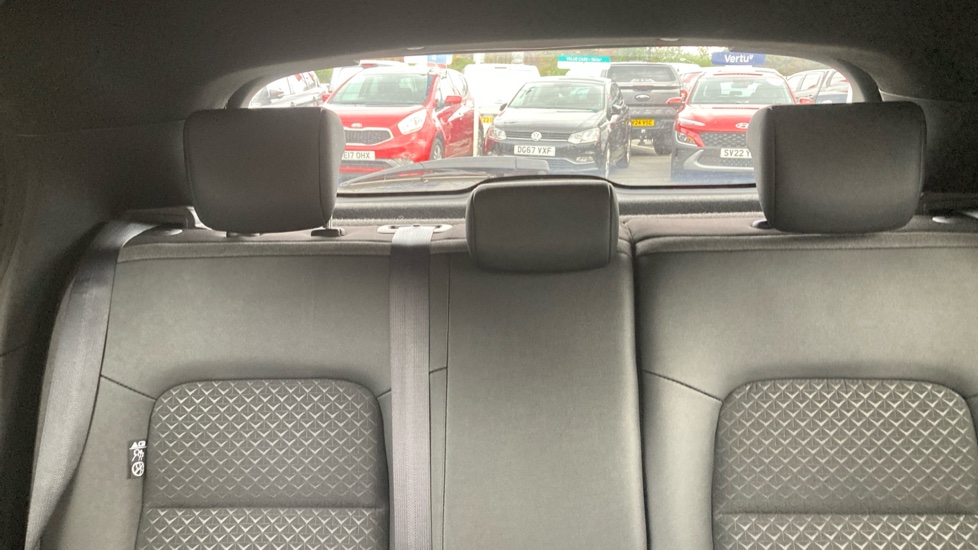 Nissan Juke 1.6 Hybrid N-Connecta 5dr Auto Hybrid Hatchback - Image 15