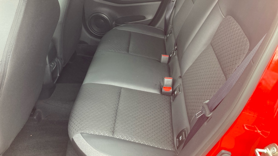 Nissan Juke 1.6 Hybrid N-Connecta 5dr Auto Hybrid Hatchback - Image 16