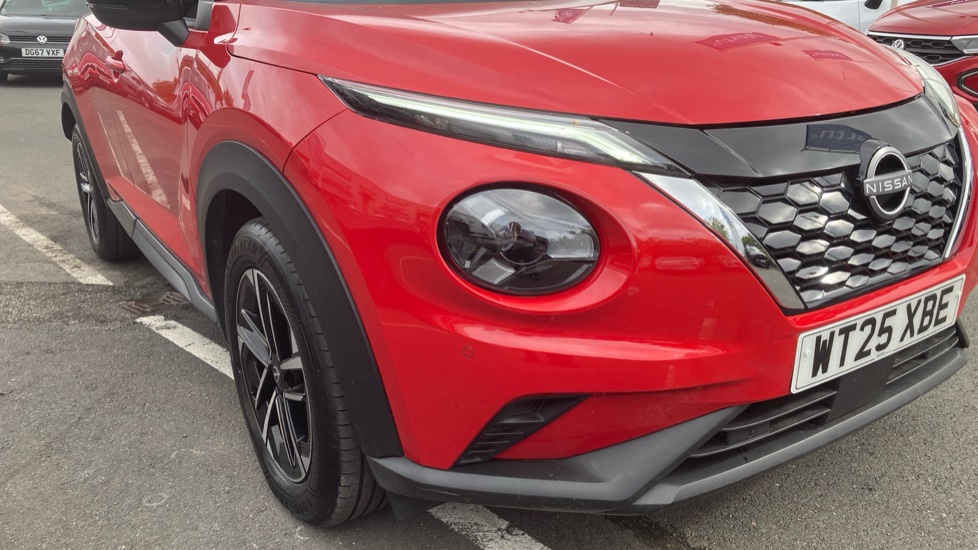 Nissan Juke 1.6 Hybrid N-Connecta 5dr Auto Hybrid Hatchback - Image 21
