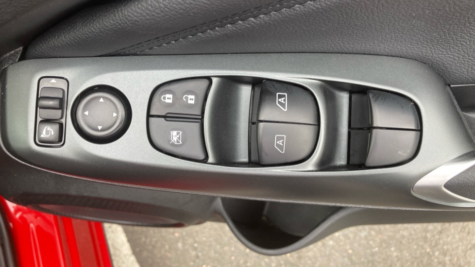 Nissan Juke 1.6 Hybrid N-Connecta 5dr Auto Hybrid Hatchback - Image 23