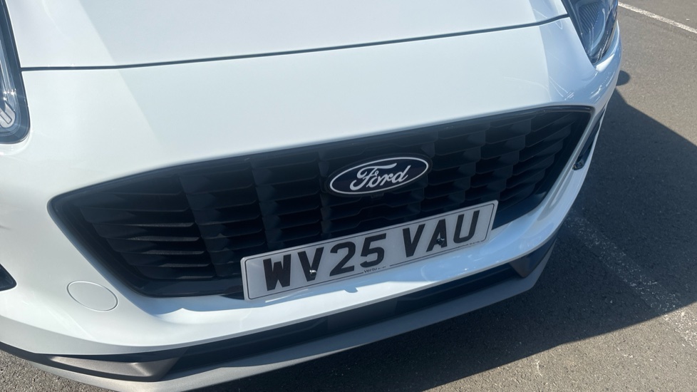 Ford Puma 1.0 EcoBoost Hybrid mHEV Titanium 5dr DCT Petrol Hatchback - Image 8