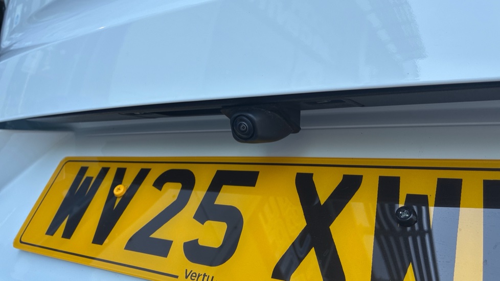 Ford Puma 1.0 EcoBoost Hybrid mHEV 155 ST-Line X DCT 5dr Petrol Hatchback - Image 24