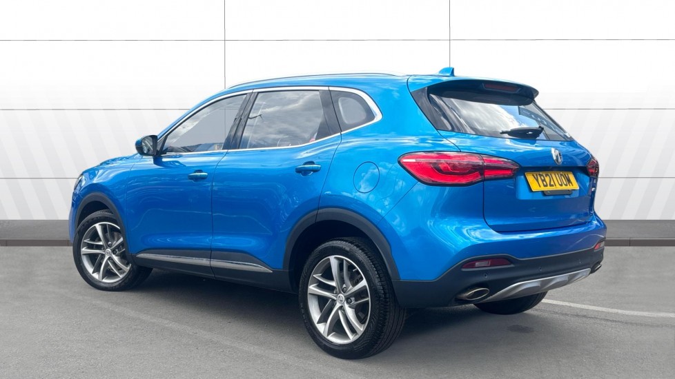 MG HS 1.5 T-GDI Exclusive 5dr DCT Petrol Hatchback - Image 2