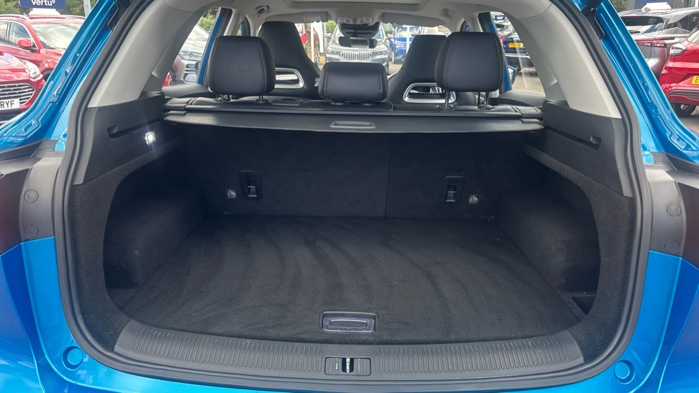 MG HS 1.5 T-GDI Exclusive 5dr DCT Petrol Hatchback - Image 4