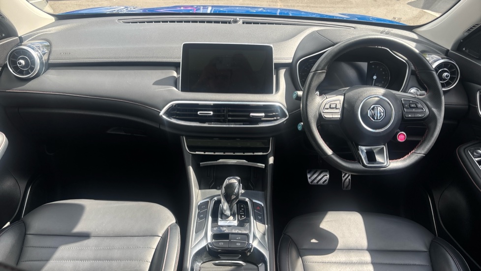 MG HS 1.5 T-GDI Exclusive 5dr DCT Petrol Hatchback - Image 10