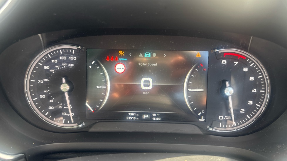 MG HS 1.5 T-GDI Exclusive 5dr DCT Petrol Hatchback - Image 18