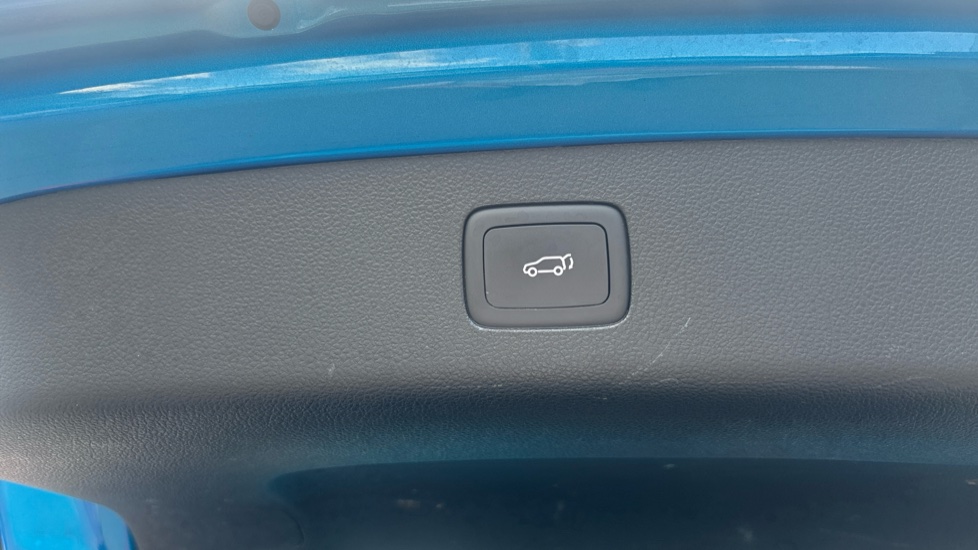 MG HS 1.5 T-GDI Exclusive 5dr DCT Petrol Hatchback - Image 24