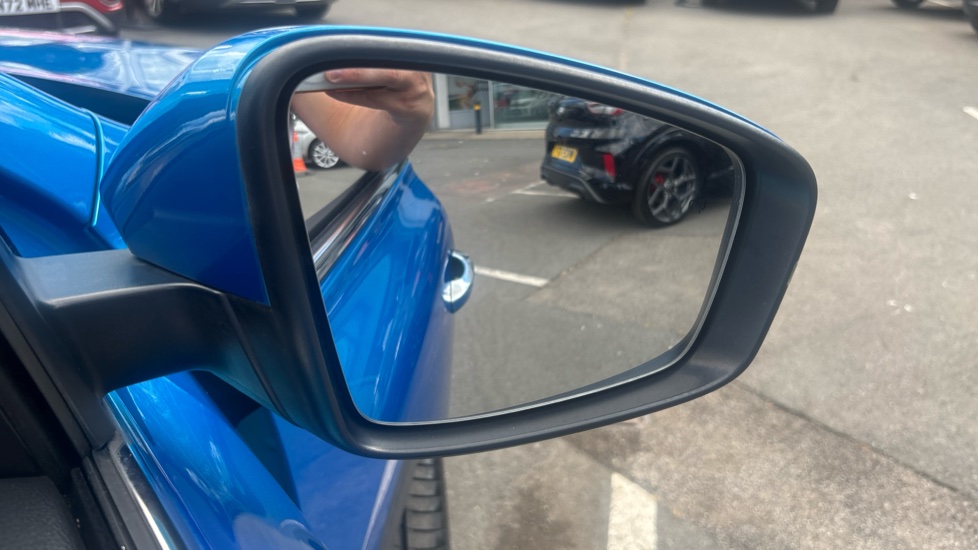 MG HS 1.5 T-GDI Exclusive 5dr DCT Petrol Hatchback - Image 28